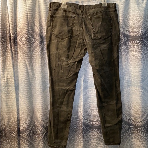 Camouflage jeans - Picture 4 of 5